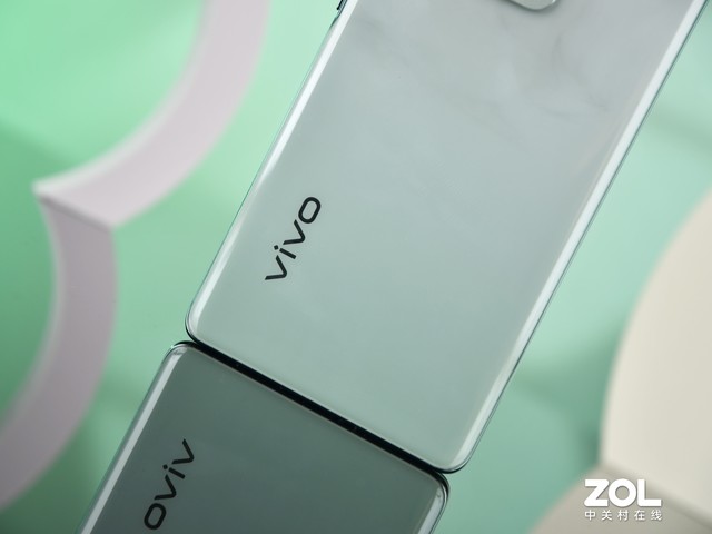 创新机身工艺致敬经典美学 vivo S16配色解析 