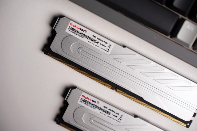 εҪҪDDR5ڴٴD5ڿƼ