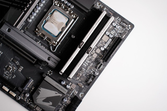 εҪҪDDR5ڴٴD5ڿƼ