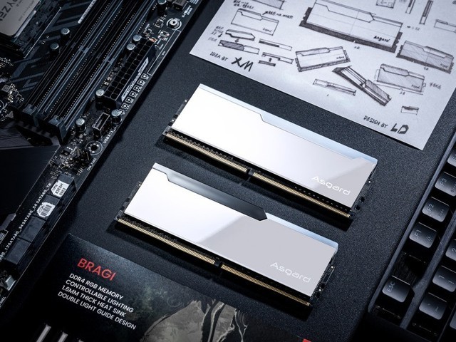 ˹ؽDDR5-8000콢ڴ棺Ҿ桢֧RGBЧ