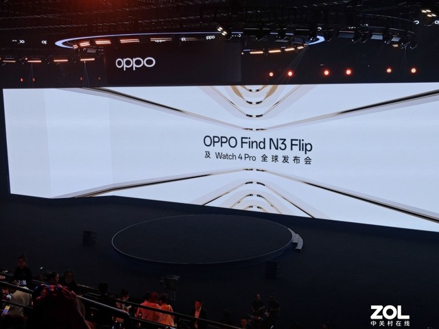 质感出众的专业人像折叠旗舰 OPPO Find N3 Flip现场上手体验