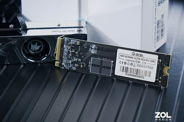 【有料评测】影驰HOF EX 50固态硬盘评测 PCIe5.0加持性能翻倍