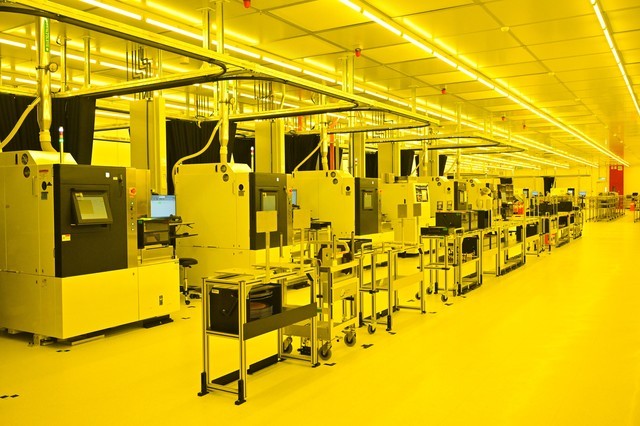 一颗处理器是怎样诞生的？我们到英特尔马来西亚工厂探寻了整个流程