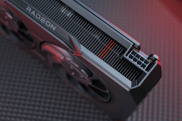 AMD RX 7600Կײ ſս