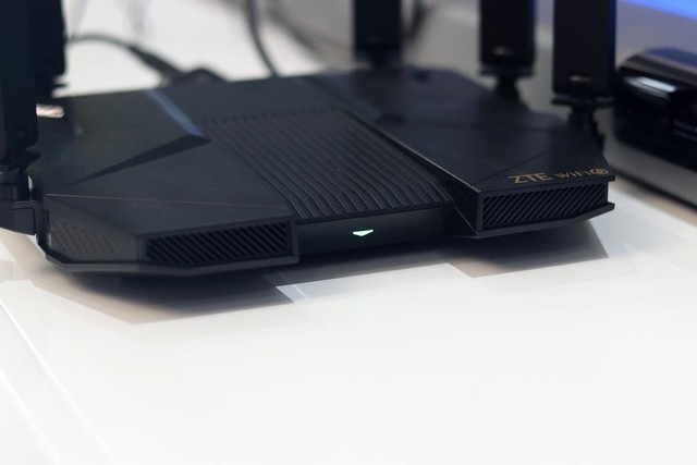 AX5400 Pro+入手体验:自研十二核芯片加持路由器,中兴凭实力“王炸”