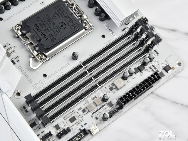 ߶˰ɫ Z790 X˫11Ϯ