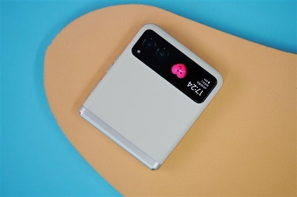 moto razr 40�۵������ϼ� 3999Ԫ��