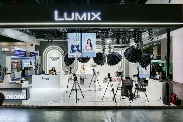 ɫֱ ЯLUMIX S5M2ɶֱ