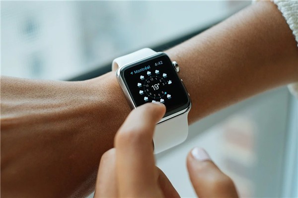 遭遇技术障碍 支持血压监测的Apple Watch最早也得2024年