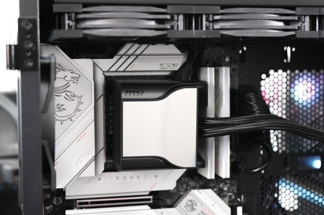 最具游戏范的移动固态硬盘是何体验?WD_BLACK D30上手实测