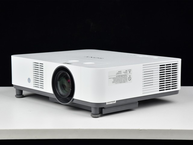 索尼VPL-P630HZ投影评测:3LCD色彩与高亮激光优势融合