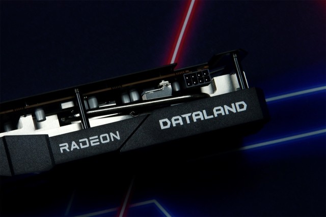 ֡Ϸ RX 6650 XT ս 
