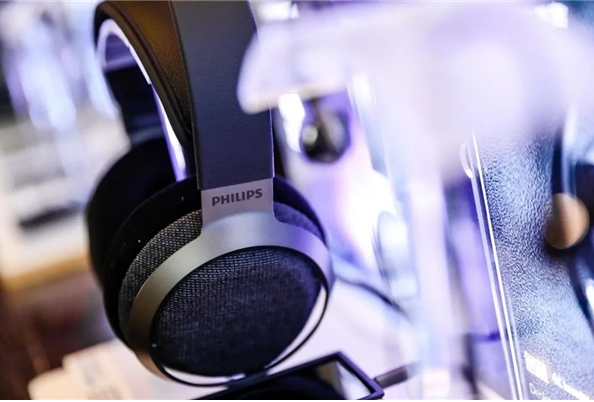 飞利浦Fidelio X3：旗舰级开放HIFI耳机展现音乐细节魅力