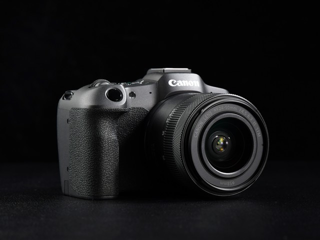 【有料评测】佳能EOS R8评测：10499元全能表现的入门级全画幅相机