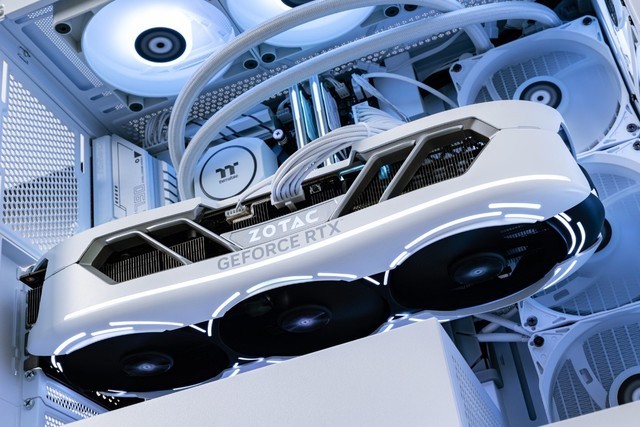 δ콢̩RTX 4090 PGF OC콢Կ׷