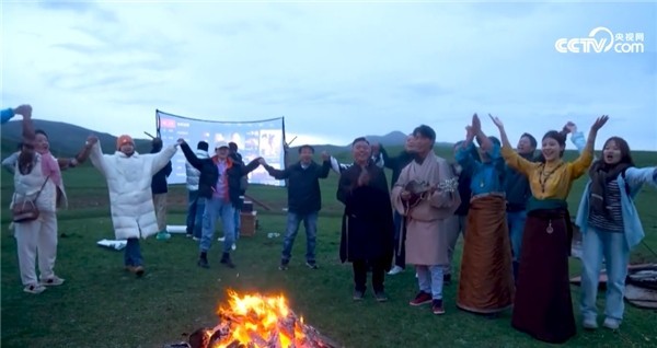 ӱġԭӰԺ ԭViddaɫͶӰ