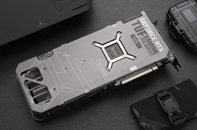 ٴ⹤ ǿʵ˶RTX 3090TiԿ 