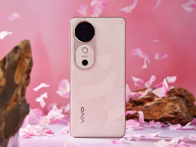 大电池、拍人美 vivo S19原来这么香