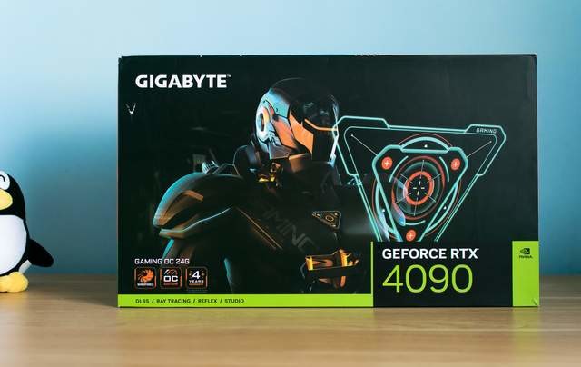 需要换的不止是电源还有它!技嘉RTX 4090 GAMING OC 24G显卡惊鸿一瞥
