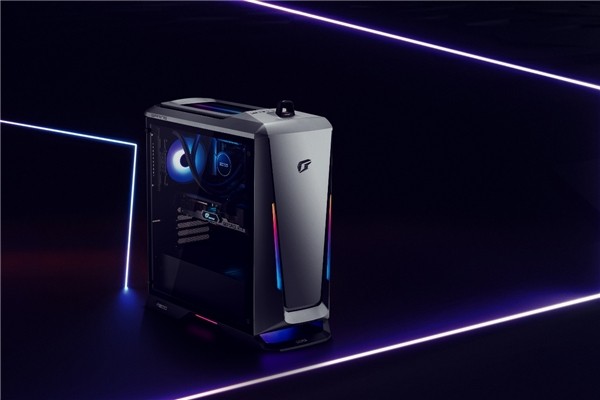 ѧװ ߲ʺiGame M600þ֮ תϷ