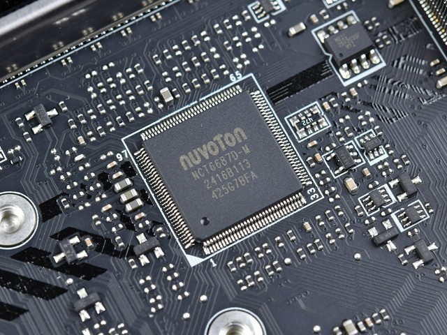 Ultraƽ̨Լ۱֮ѡ ΢B860MȻWIFIͼ
