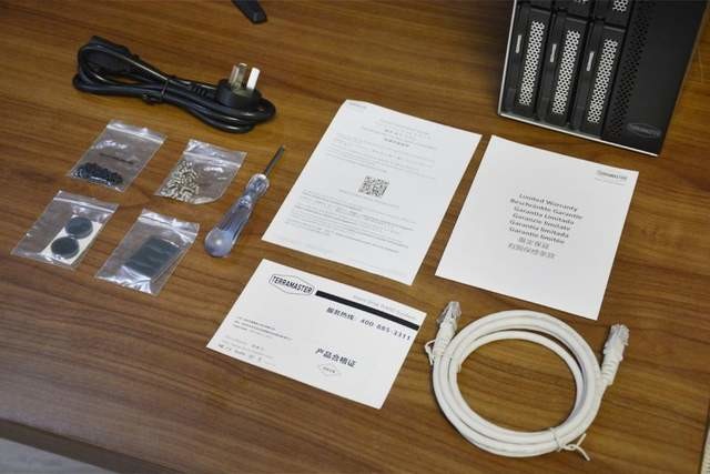 轻松管理企业数据,明星产品铁威马T9-423成中小企业数据储存首选