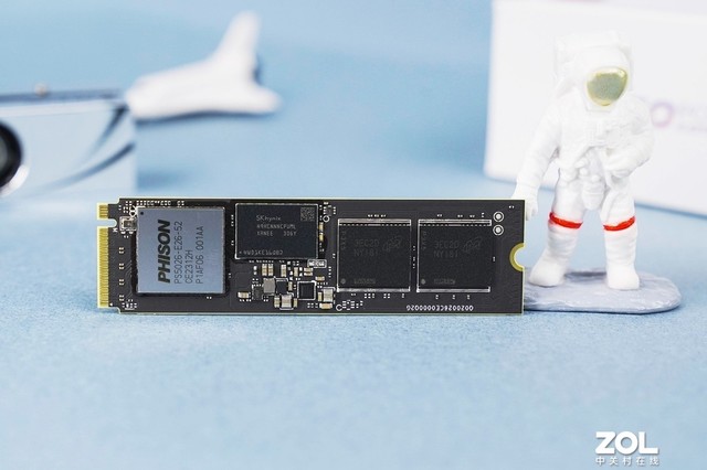 【有料评测】影驰HOF EX 50S固态硬盘评测 PCIe5.0再提速