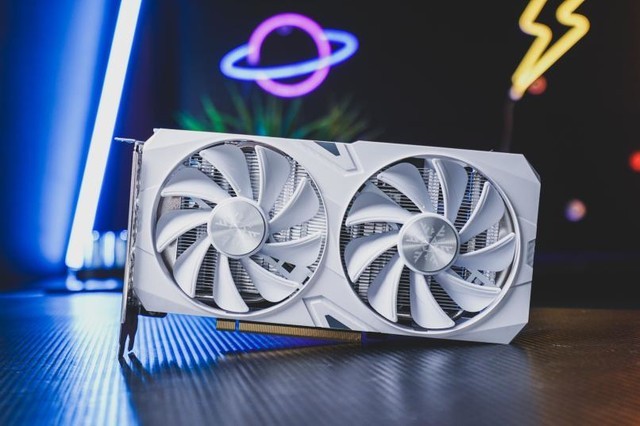 DLSSսRTX 4060 ̤ѩ