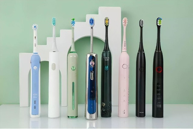 电动牙刷哪个牌子好？4款高级感满满电动牙刷，硬核好看超实用
