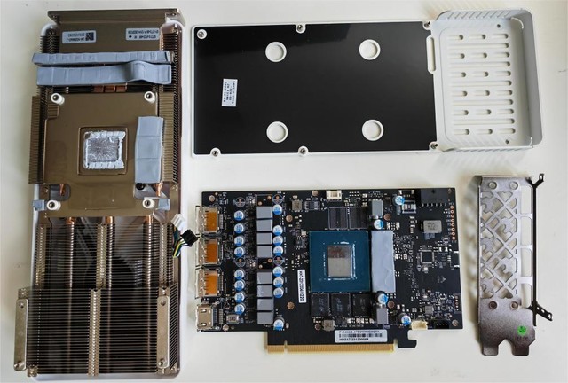 AIܿ쭣GeForce RTX 4070 SUPER ̤ѩMiniܽ