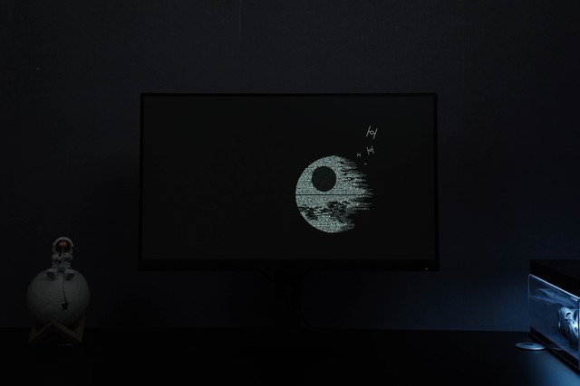 FIFAϵӽǣ219 MiniLED169ʾʵĶԱ