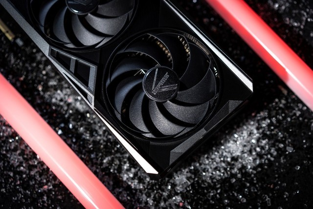 Ϸ&ߣiGame RTX 4070 SUPERϵԿʽ