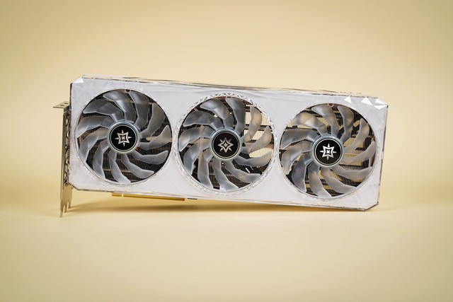 ⡿ӰRTX 4070 TiOCԿ⣺ʵԱϴʡ