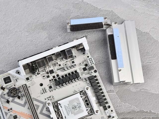 B850M AORUS ELITE WIFI7 ICE-Pͼ