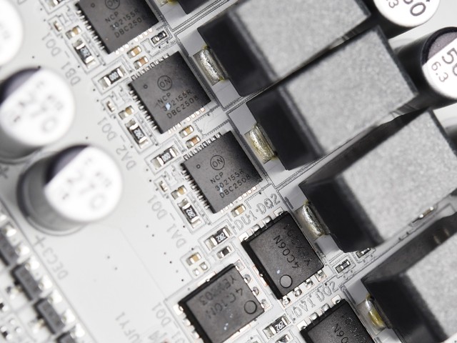 B850M AORUS ELITE WIFI7 ICE-Pͼ