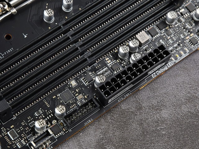 ΢Z790 EDGE WIFI DDR4ͼ ɫƷ