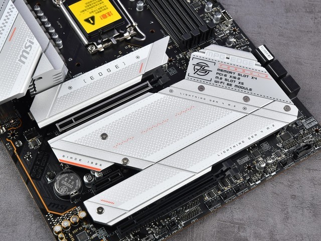 ΢Z790 EDGE WIFI DDR4ͼ ɫƷ