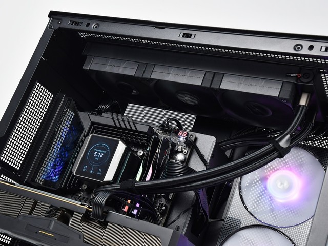 Jiuzhou Fengshen Ice Storm 360 Water Cooled Radiator Evaluation: a cooling expert with its own screen