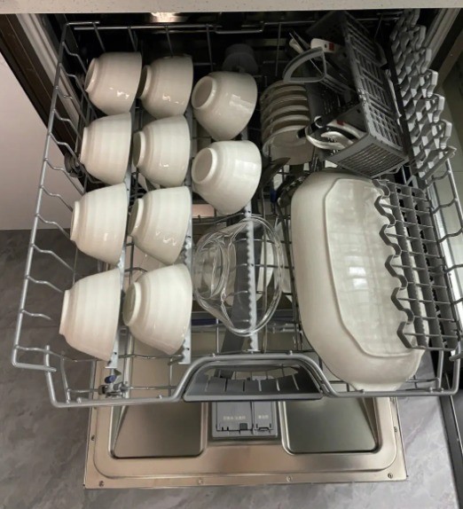 洗碗机真的是智商税吗？我劝大家都去买一台！