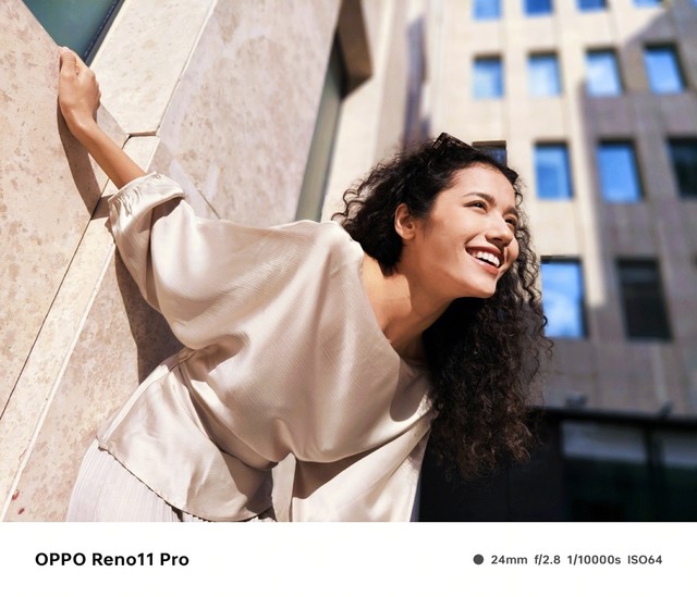OPPO Reno11 Pro 今日开售，全渠道销量达前代同期307%