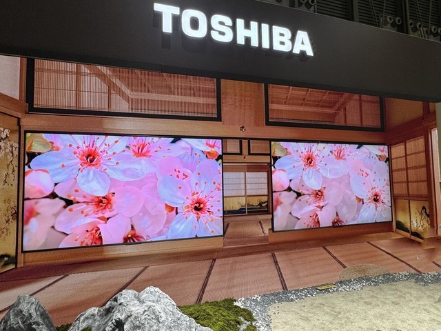  Toshiba TV and its flagship product appear in AWE Japanese style courtyard to restore the beauty of reality
