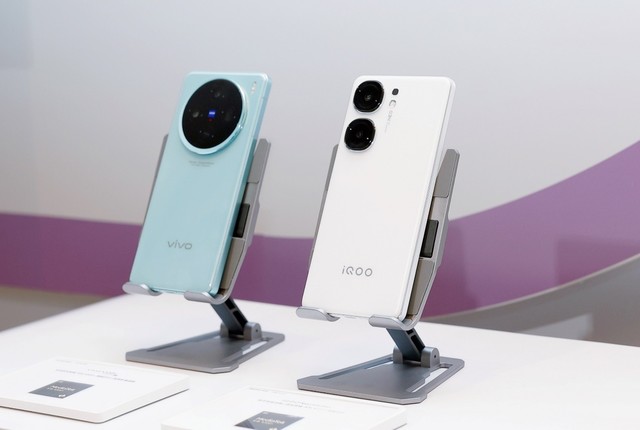  IQOO made a surprise debut with a new product that was not released in May, and launched with Tianji 9300+flagship core