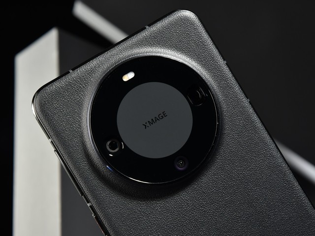华为Mate60 Pro+上手评测 狙击iPhone 15的利器