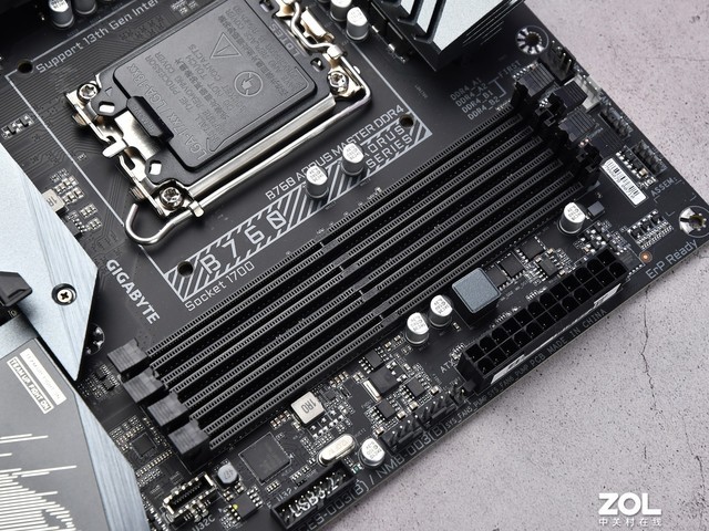 技嘉超级雕B760 DDR4主板评测 易于常规的堆料