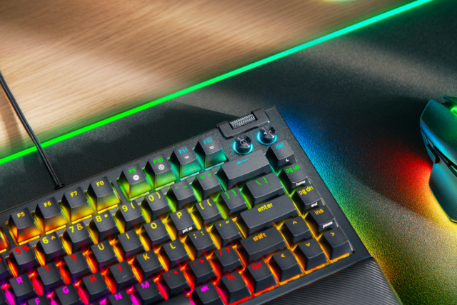 RAZER׿ƻϷе ڹѸ֩ V4 75% Ȳΰ淢