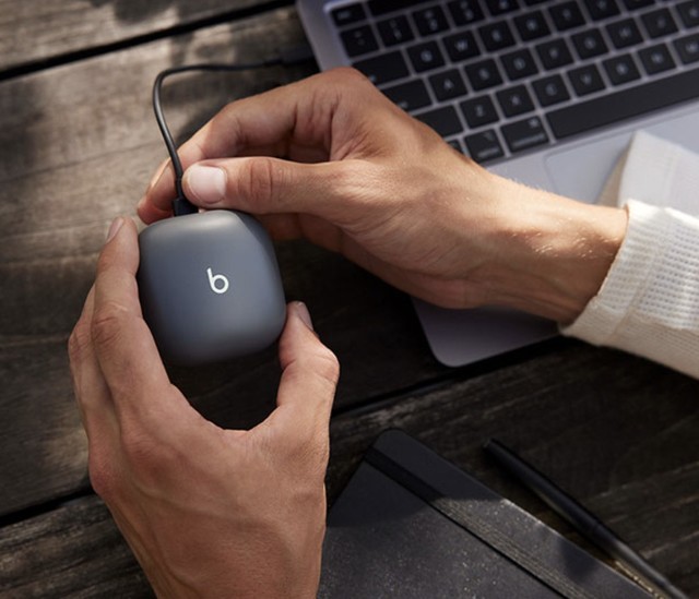 ޡԽAirPods ProĶ Beats Fit Proʱʷͼ۽ 1194Ԫ 