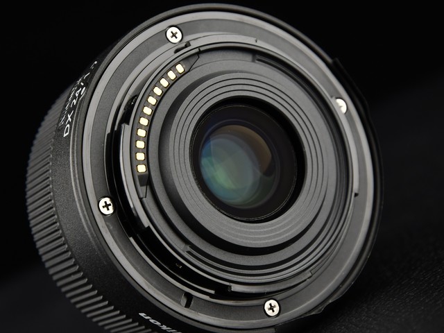 【有料评测】尼克尔Z DX 24mm f/1.7评测：轻量化大光圈定焦镜头