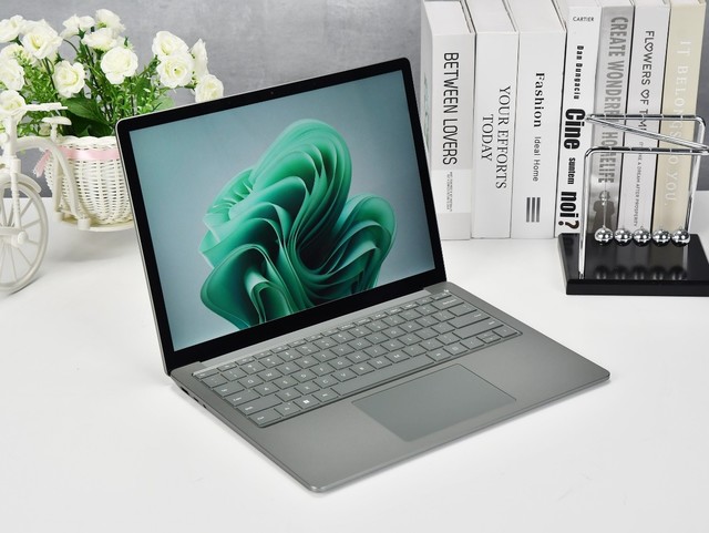 Evo֤ᱡ칫Surface Laptop 5 