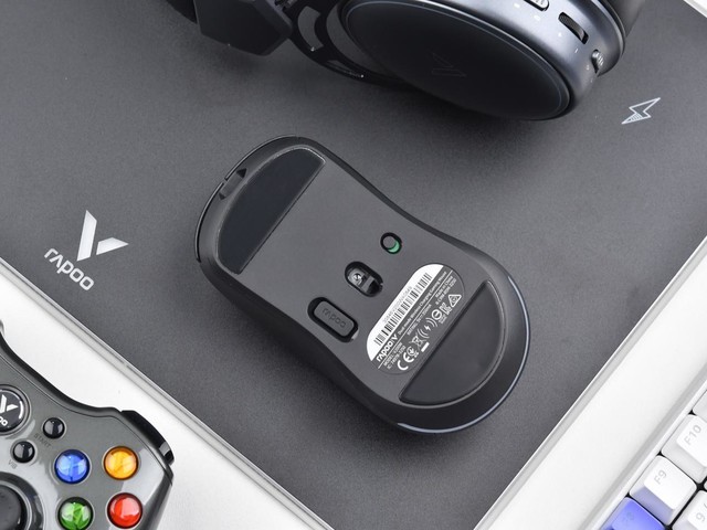 【有料评测】雷柏V200W双模无线RGB游戏鼠标：均衡配置 自带无线充