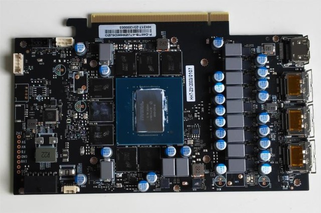һ GeForce RTX 4070 Ti SUPER ׷ OC